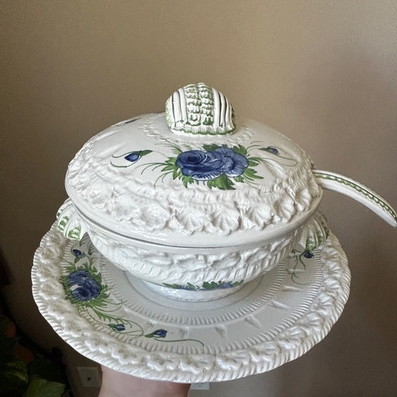 Vintage Italian Hand Painted MCM Soup Tureen Set With Plate Lid & Ladle - Picture 2 of 16